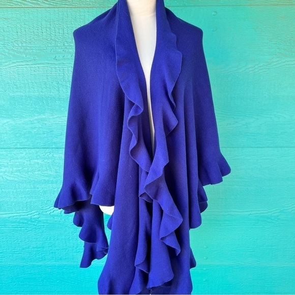 PASHMINA soft ruffle cape open front
Blue Y2K cobalt blue SIZE LARGE EUC - Picture 7 of 9